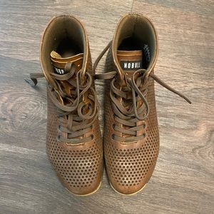 Nobull leather high top trainers men’s 8.5 women’s 10